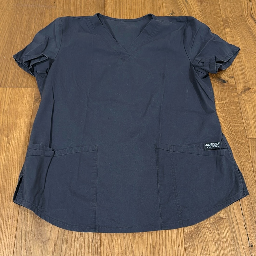 Cherokee women’s scrub top. Medium. Grey. Good condition/ worn